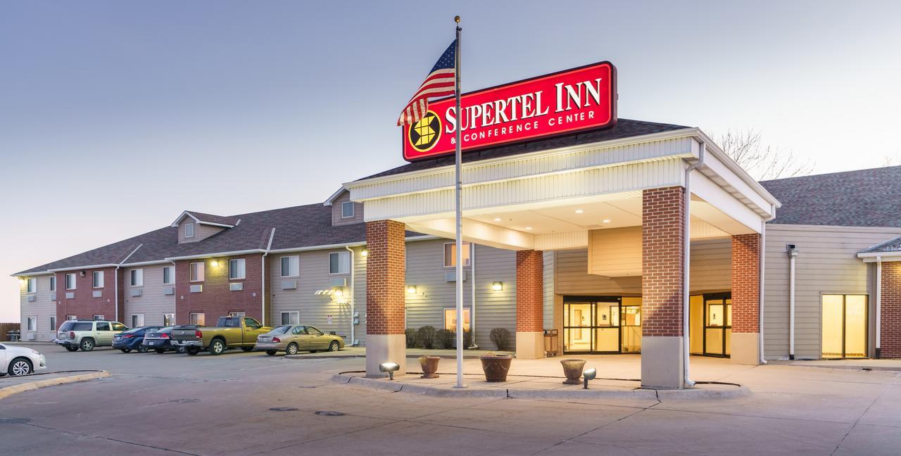 Supertel Inn And Conference Center Creston Exteriér fotografie
